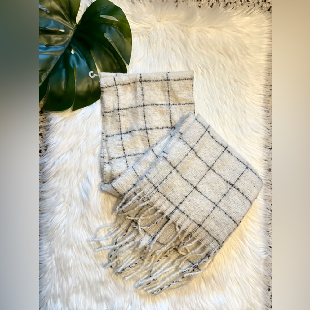 Gorgeous Scarf
